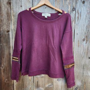Vintage Havana Distressed Sweatshirt with Details